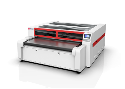 Automatic laser cutting machine with independent guns